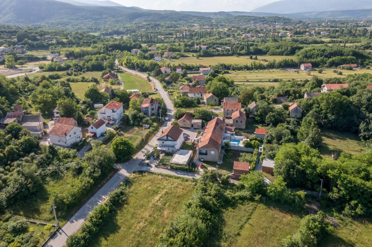 Holiday House Mala Sinj Bagian luar foto